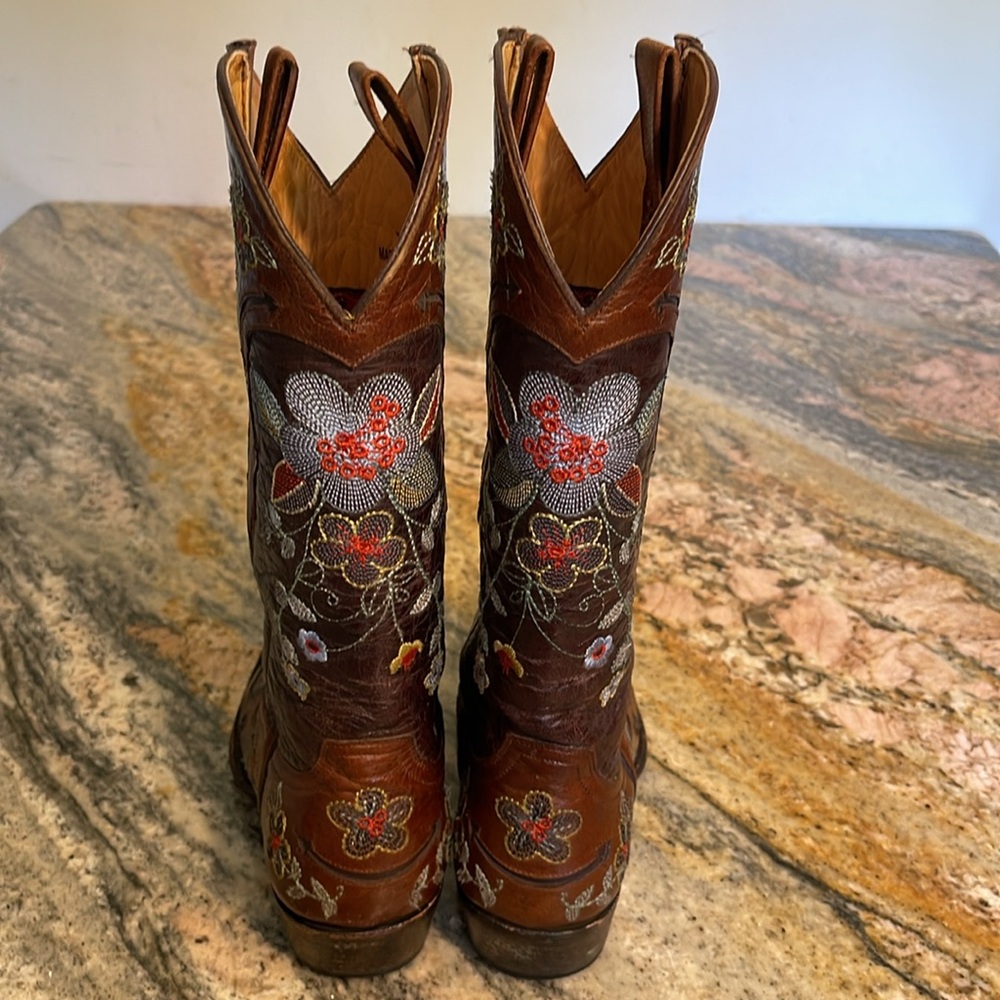 Old Gringo Bonnie Western Classic Boots
Chocolate/Brown with Embroidery Size 7 - Picture 4 of 7
